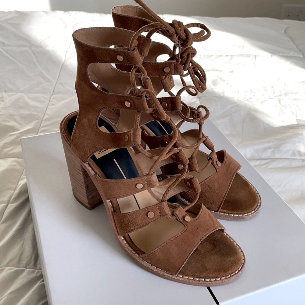 Dolce Vita lace up bootie - Women’s 5.5